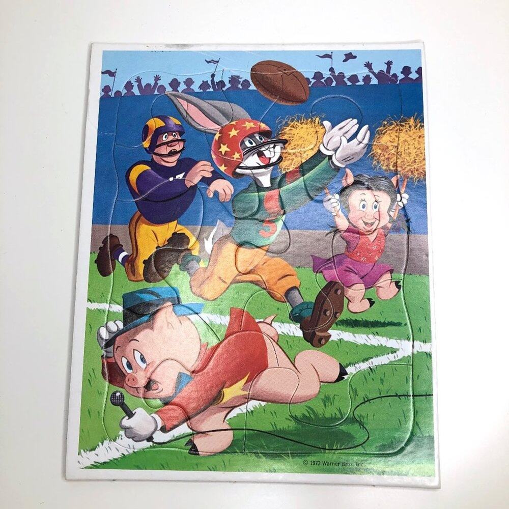 Vintage 1973 Looney Tunes Football Inlaid Puzzle